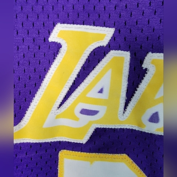 Lakers 24 Bryant Purple and Yellow NBA Jersey Size XL - Picture 5 of 16
